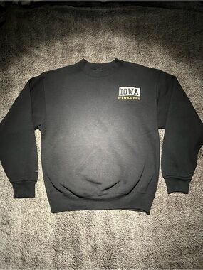 VTG 90s Iowa Hawkeyes crewneck